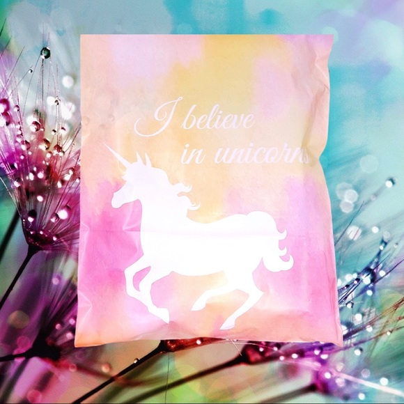 Other - CLEARANCE 25 10X13 Unicorn Mailers PRICE IS FIRM